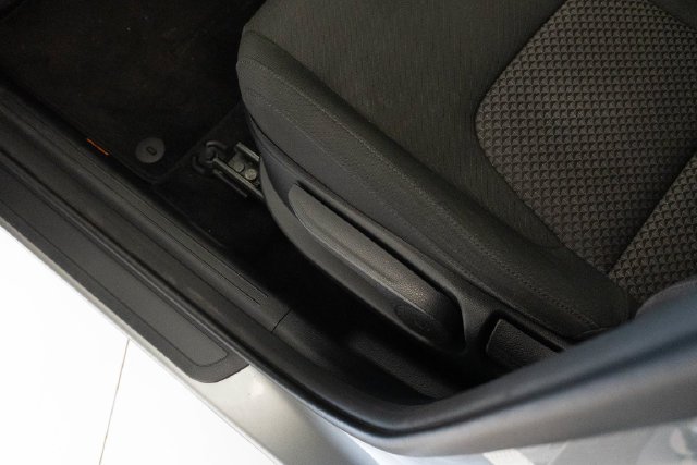 Used 2024 Gray Kia LX image 4