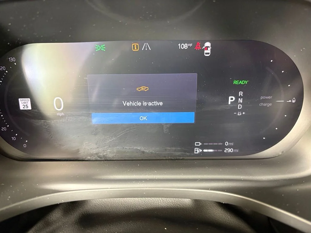 Used 2024 Onyx Black Metallic Volvo Ultimate image 24