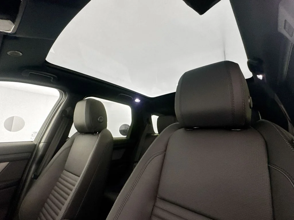 New 2026 Fuji White Land Rover Landmark image 21