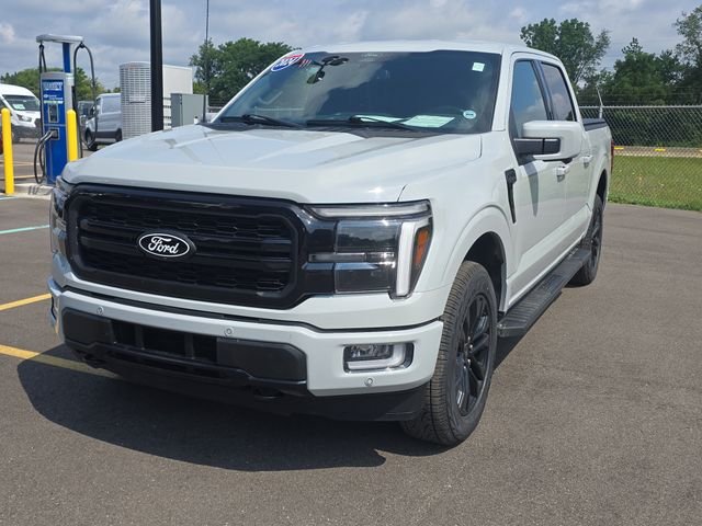 Certified Used 2024 Avalanche Ford Lariat image 2