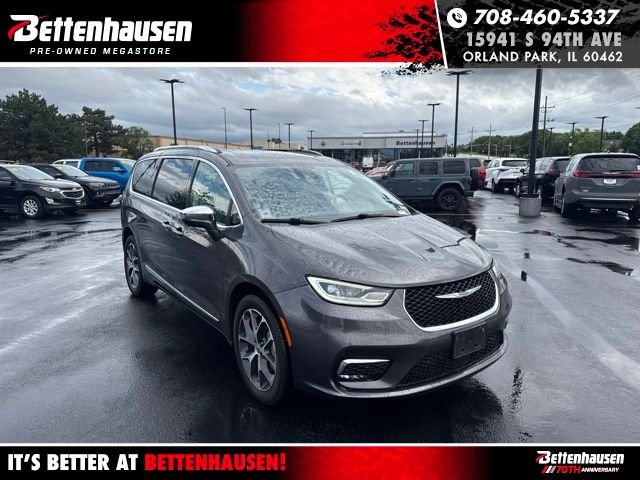 Used 2021 Gray Chrysler Limited image 6