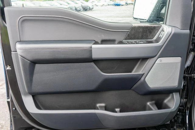 Used 2023 Blue Ford XLT image 15