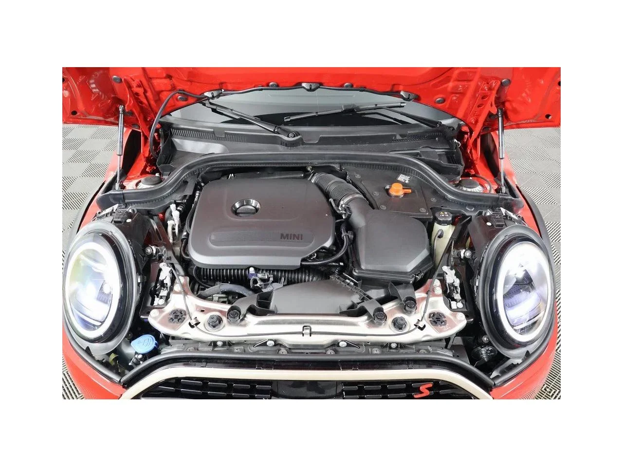 New 2026 Chili Red II MINI ICONIC image 9