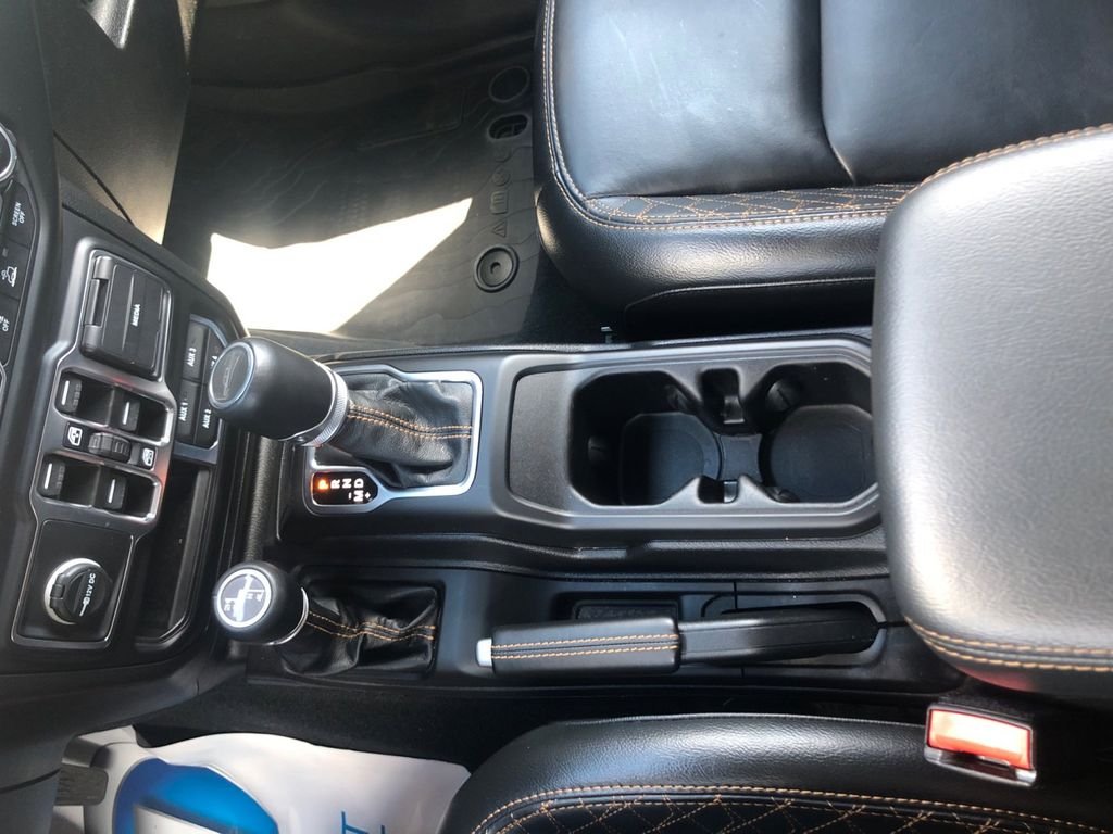 Used 2023 Black Jeep Overland image 11