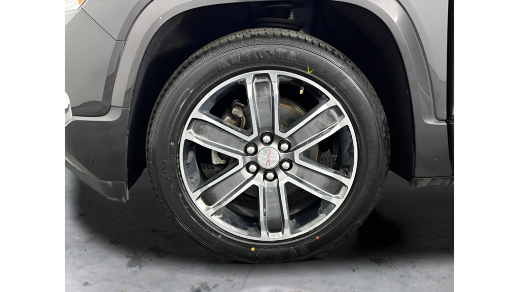 Used 2017 Iridium Metallic GMC Denali image 27