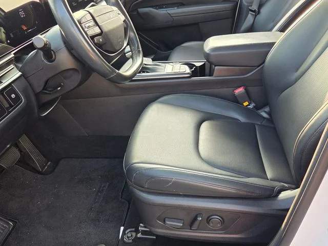 Used 2026 White Kia EX image 6