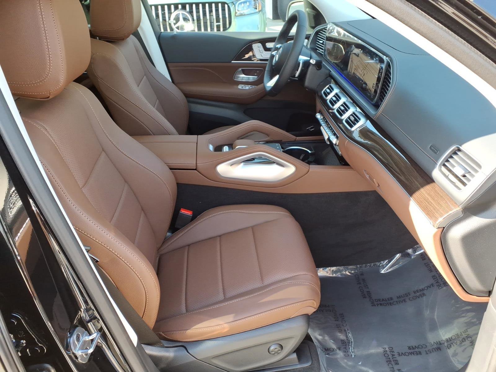 New 2026 Obsidian Black Metallic Mercedes-Benz 450 image 15