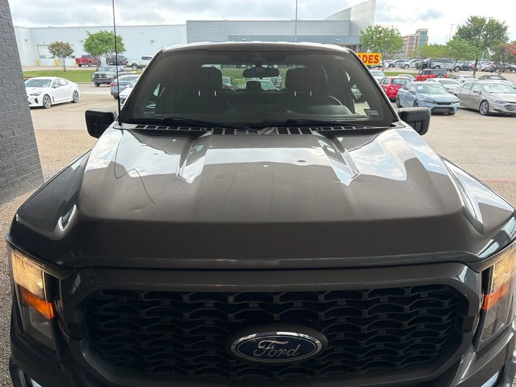 Used 2023 Gray Ford XL image 4
