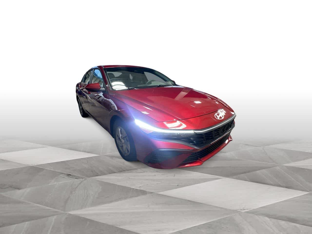 2025 Hyundai Elantra SE - Photo 2