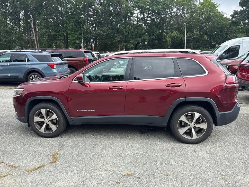 Used 2021 Red Jeep Limited image 2