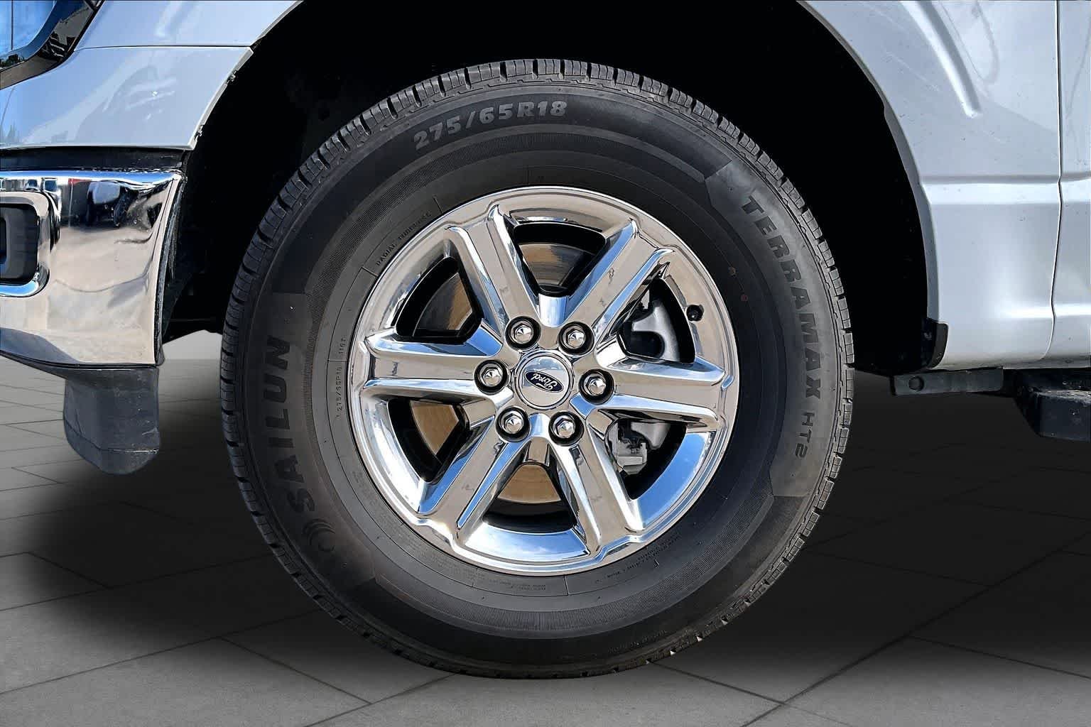 Used 2025 Space White Ford XLT image 11