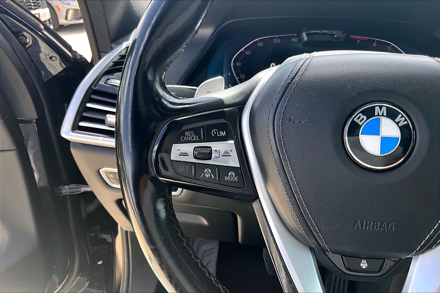 Used 2020 Jet Black BMW xDrive40i image 23