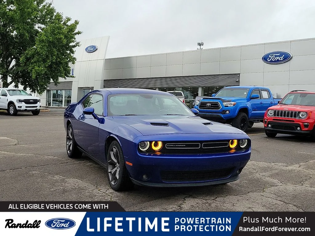 2019 Dodge Challenger SXT Plus Auto's photo