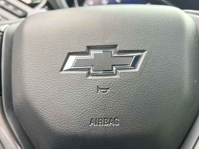 Used 2023 White Chevrolet ZR2 image 35