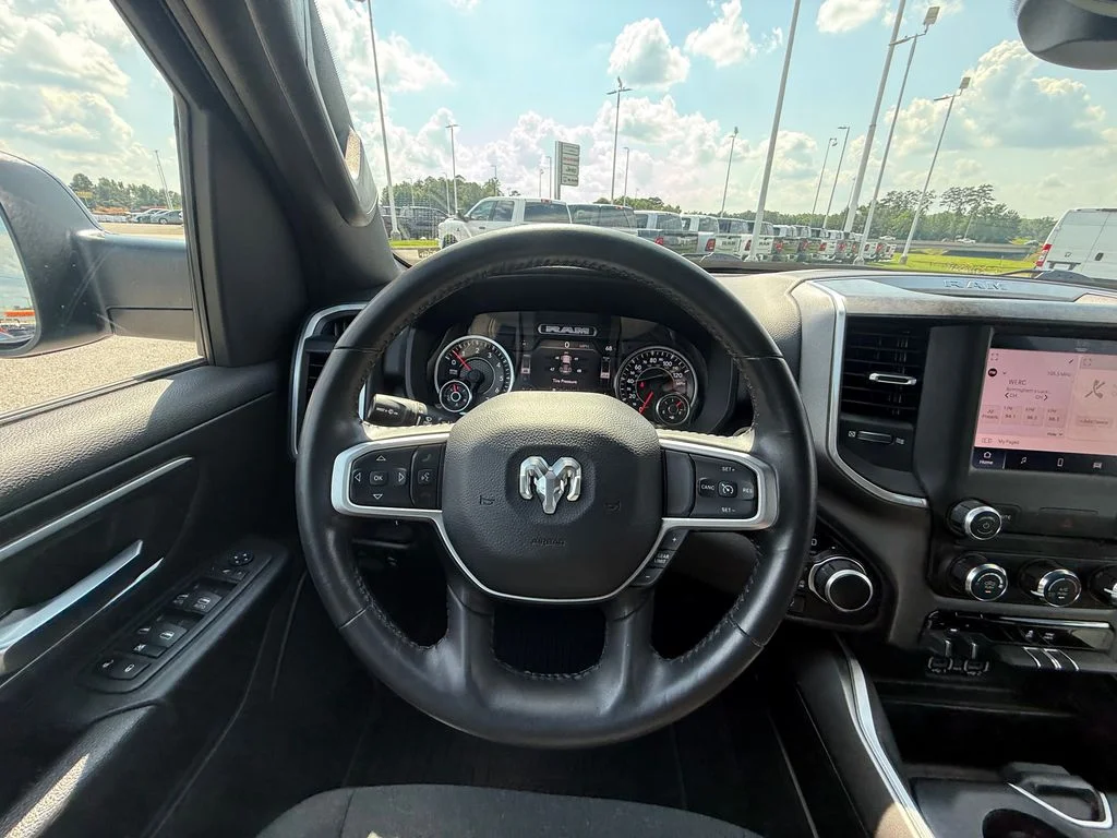 Used 2022 Blue Ram Big Horn/Lone Star image 9