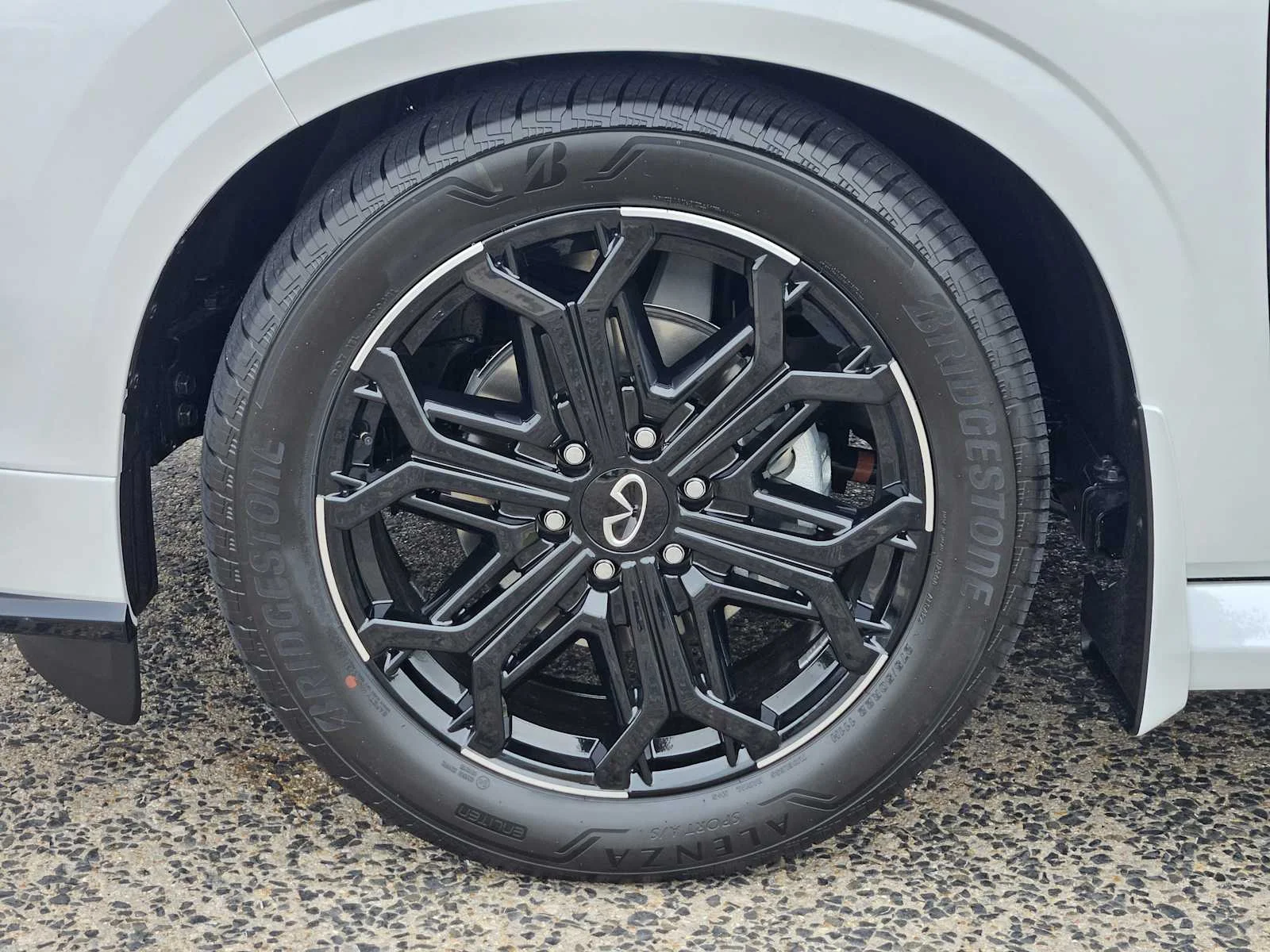 New 2026 RADIANT WHITE INFINITI Sport 4WD image 7