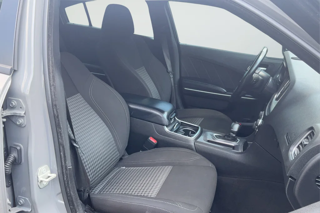 Used 2023 Gray Dodge SXT image 20