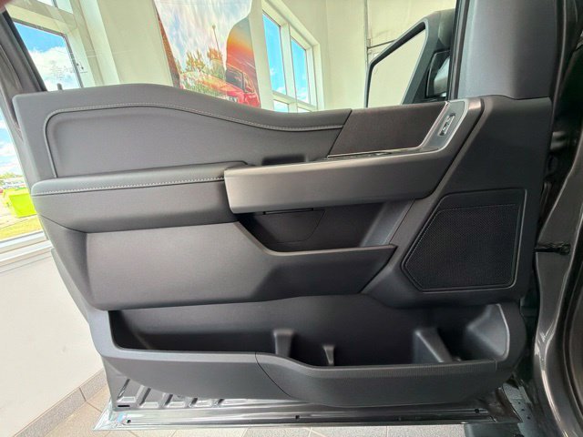 New 2026 Carbonized Gray Metallic Ford XLT image 23