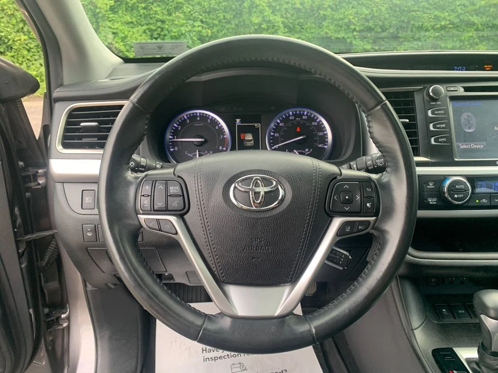 Used 2019 Gray Toyota SE image 28
