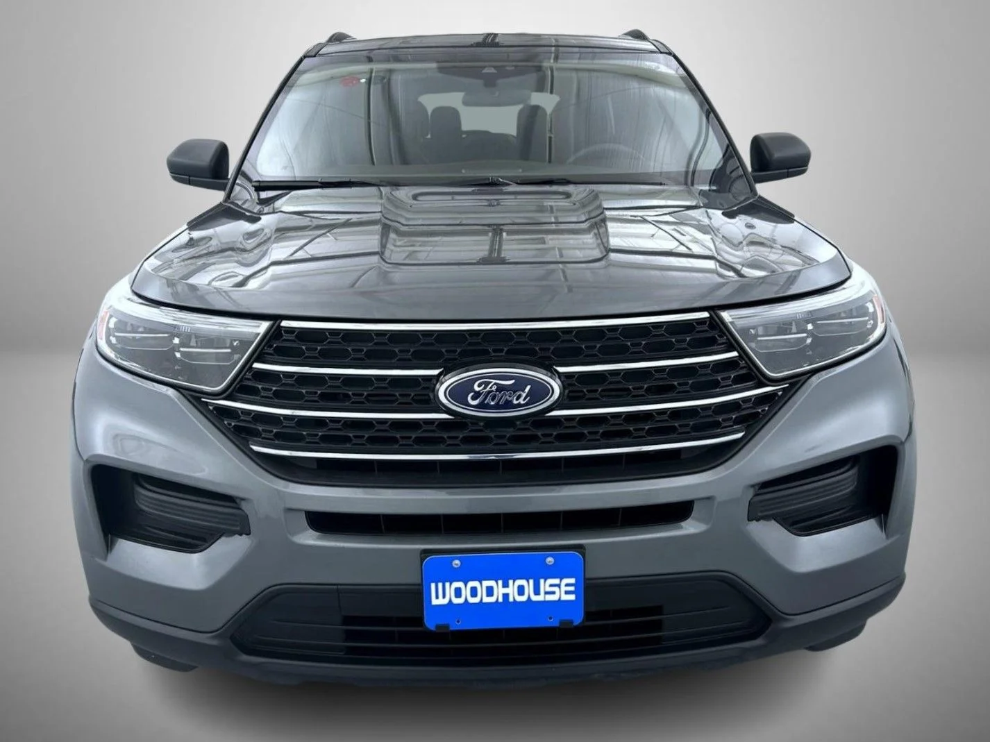 Used 2023 Gray Ford XLT image 2