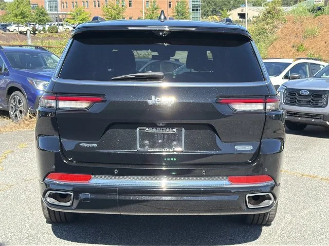 Used 2023 Black Jeep Overland image 12