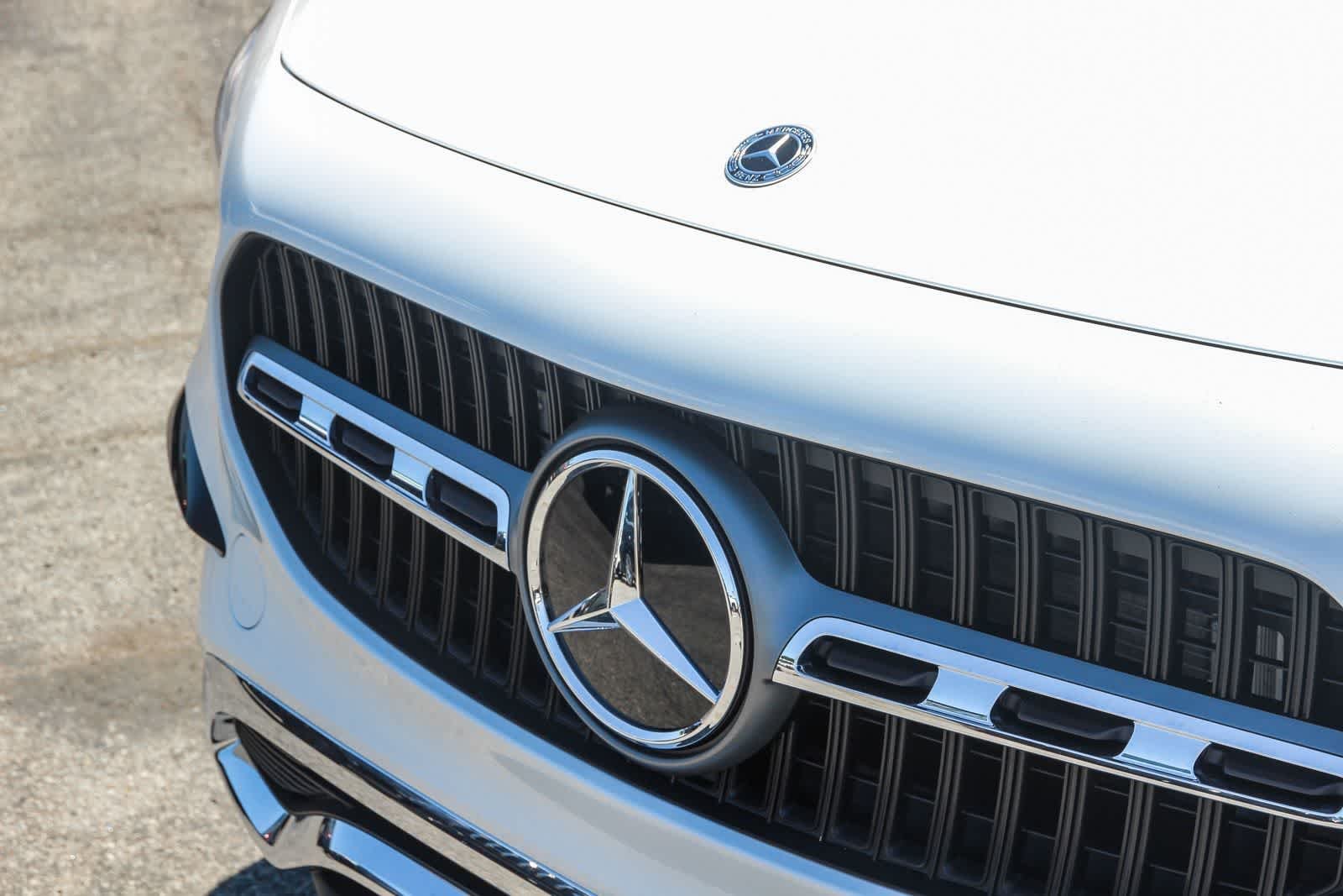 New 2026 Polar White Mercedes-Benz GLA 250 image 9