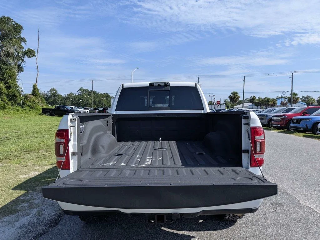 Used 2022 White Ram Limited image 12