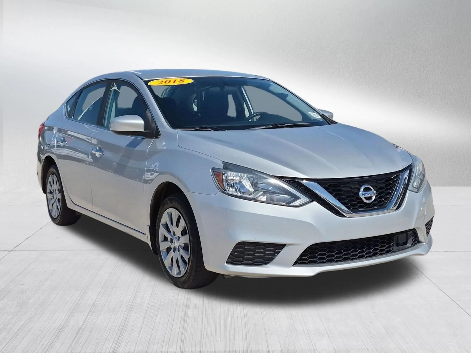 Used 2018 Brilliant Silver Nissan S image 8