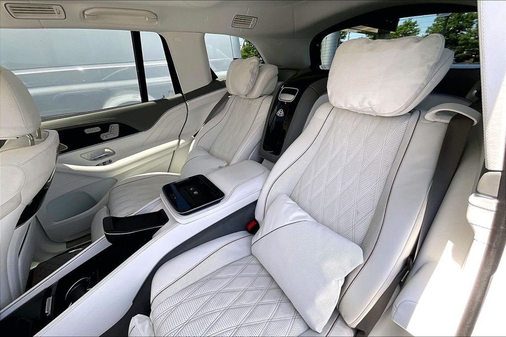 2025 Mercedes-Benz GLS Maybach - Photo 18