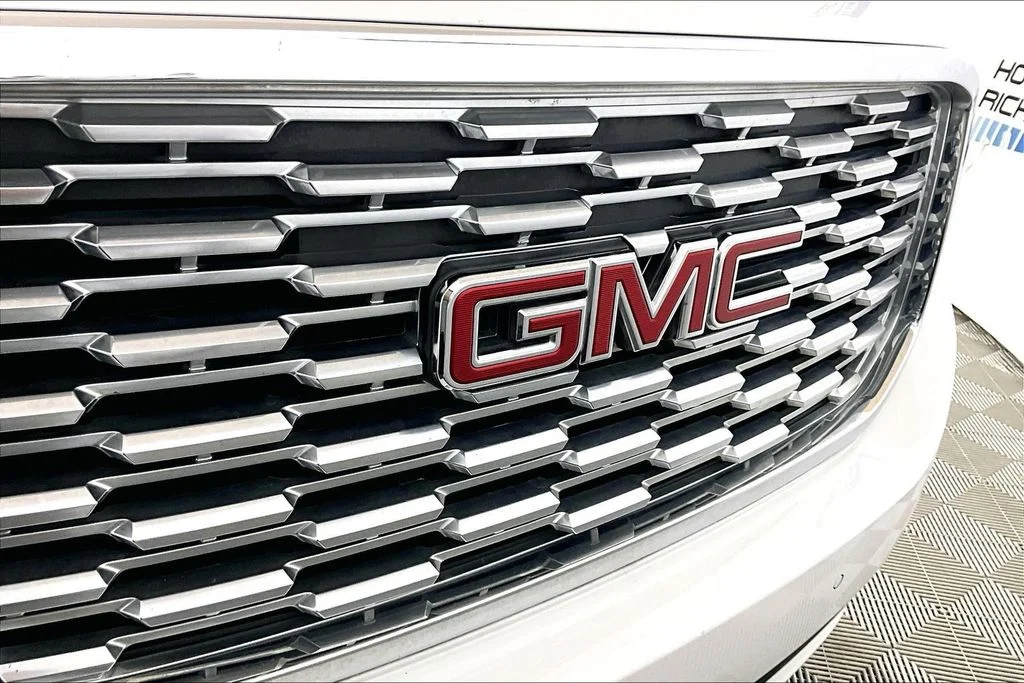 Certified Used 2019 Summit White GMC Denali image 24