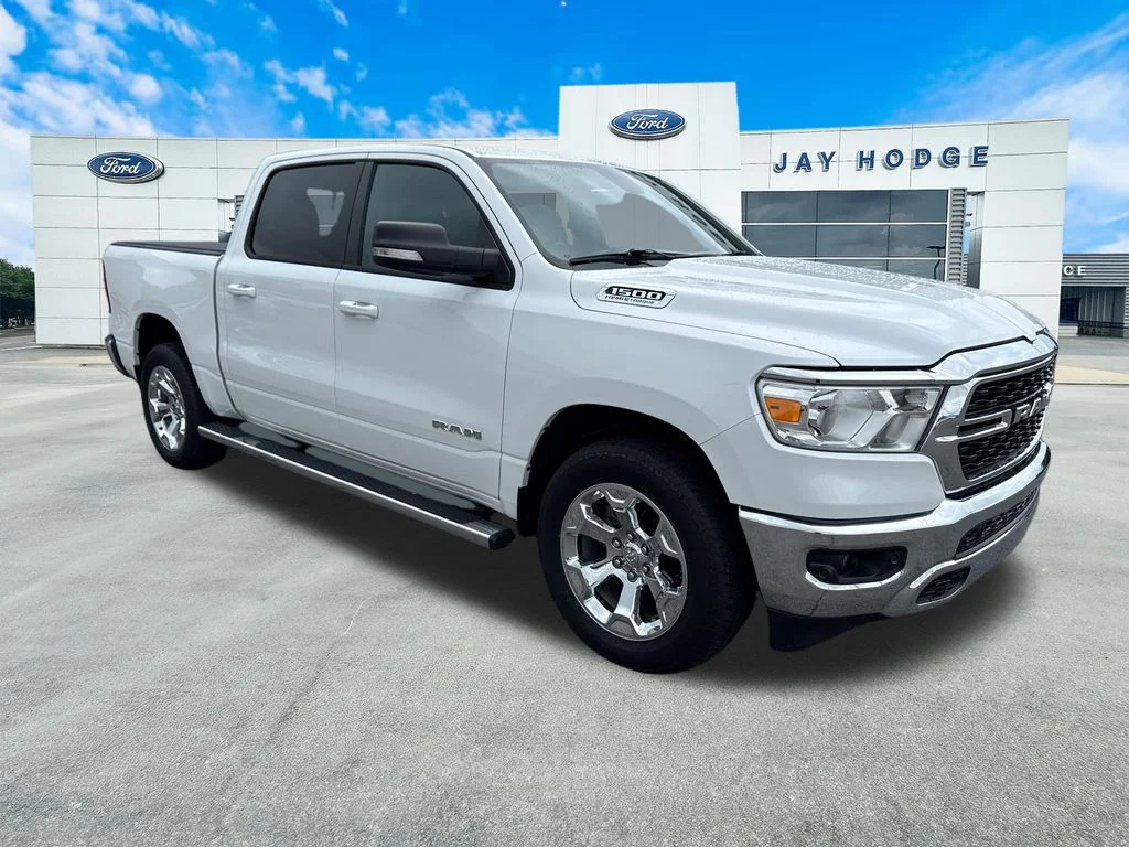 2022 RAM 1500 Big Horn/Lone Star 4x4 Crew Cab 5'7's photo