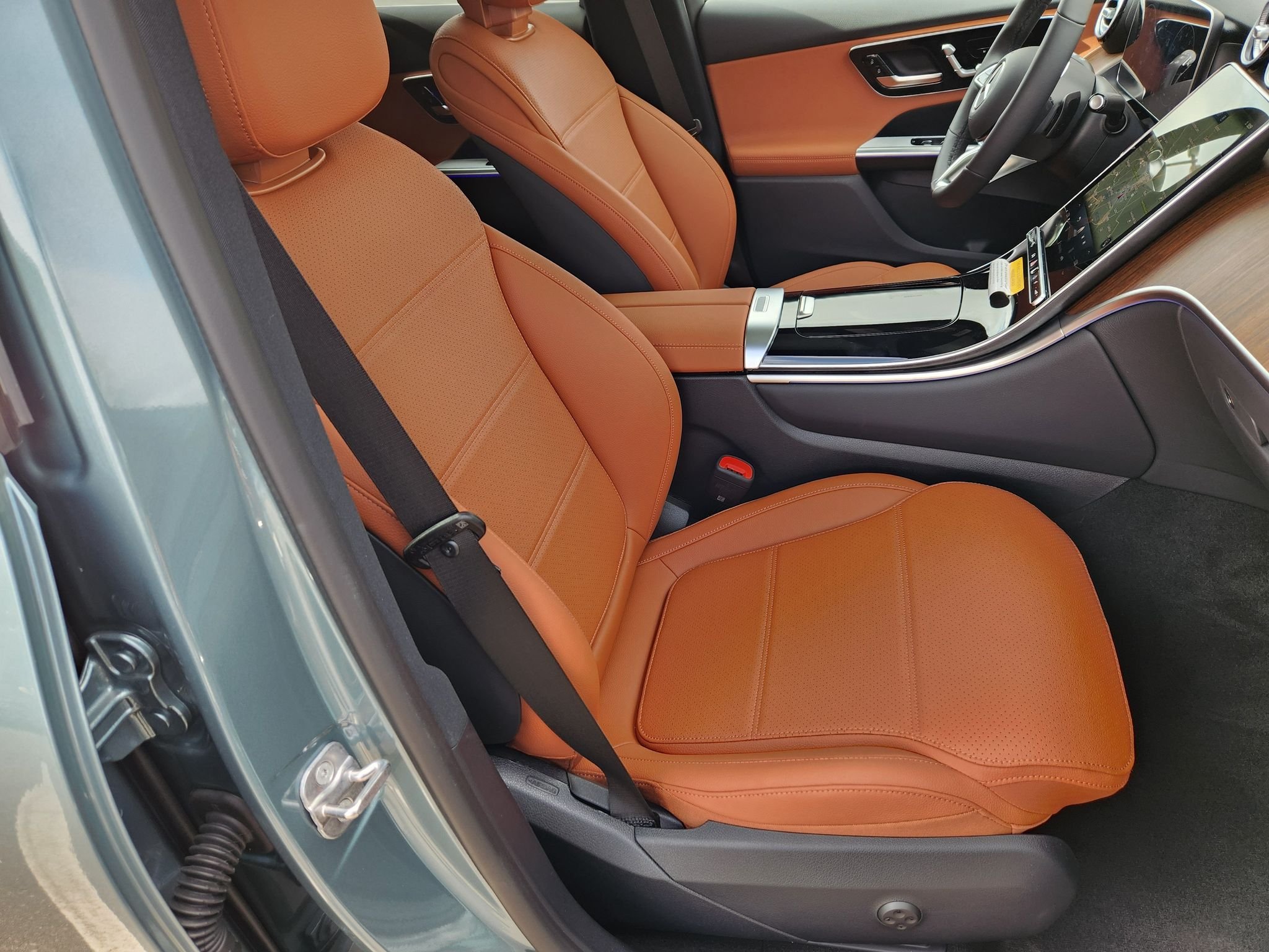 New 2027 Verde Silver Metallic Mercedes-Benz GLC 300 4MATIC® image 15