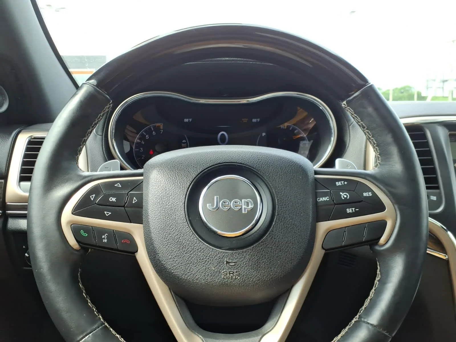Certified Used 2017 Bright White Clearcoat Jeep Overland image 28