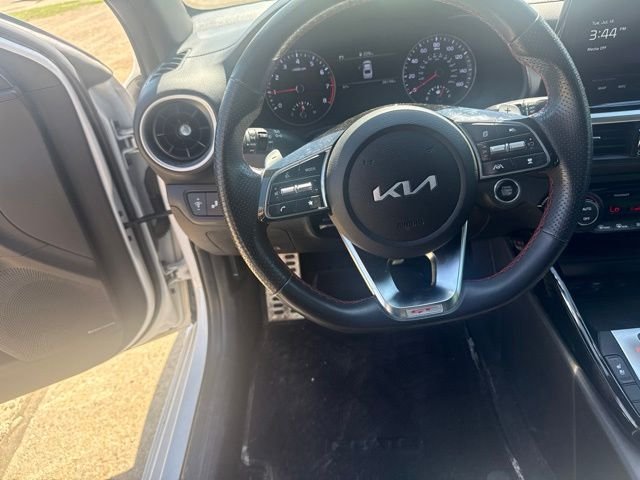 Used 2023 White Kia GT image 14