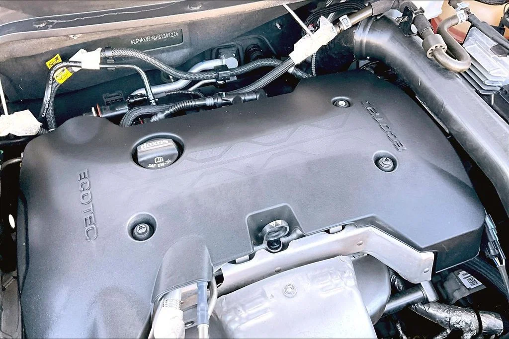 Used 2019 Gray Chevrolet LT image 29