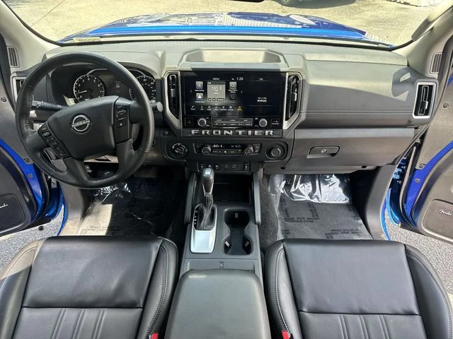 Used 2025 Blue Nissan SL image 9