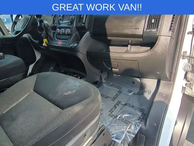 Used 2021 White Ram Low Roof image 29