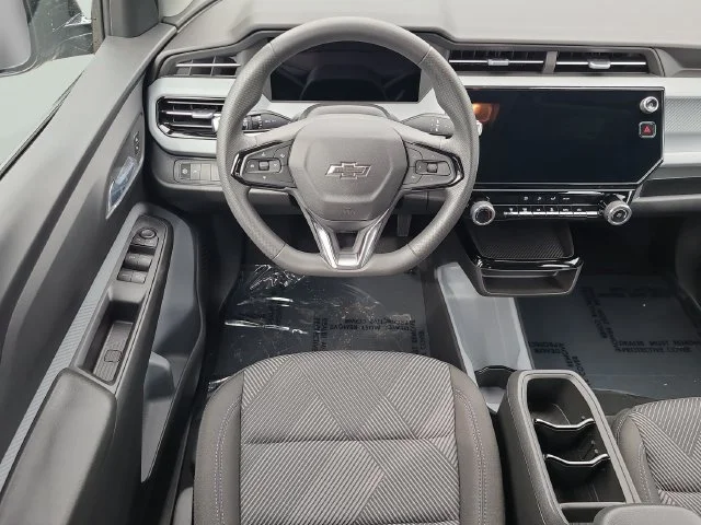 New 2027 Mosaic Black Metallic Chevrolet LT image 14