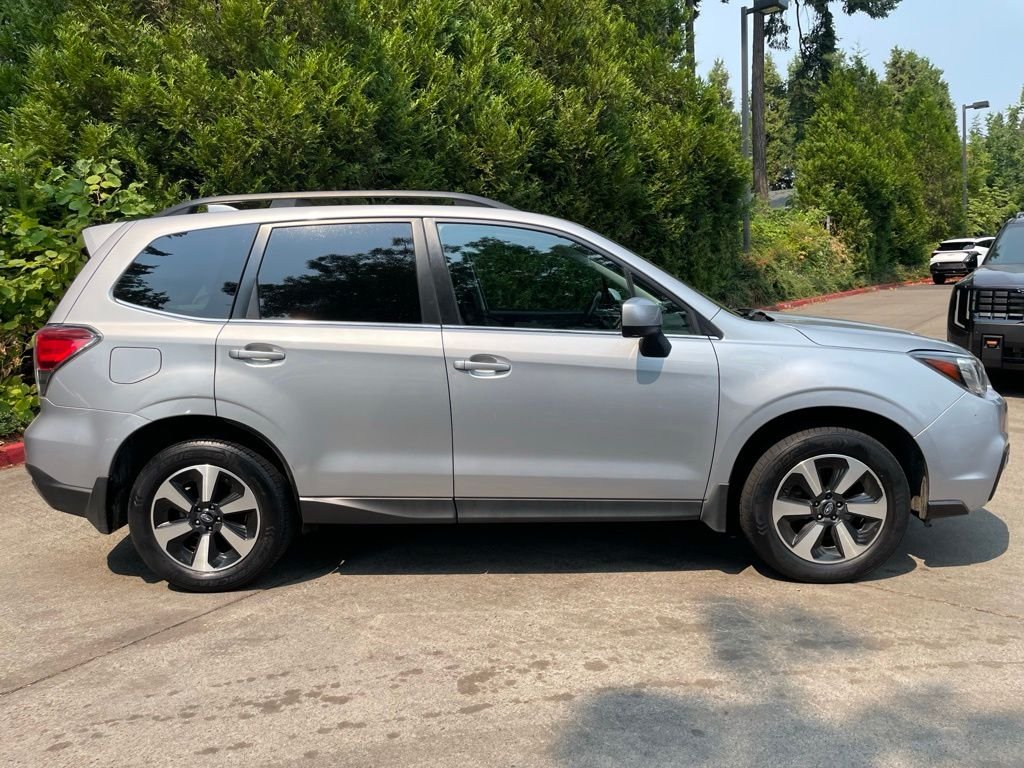 Used 2018 Ice Silver Metallic Subaru 2.5i Limited image 3
