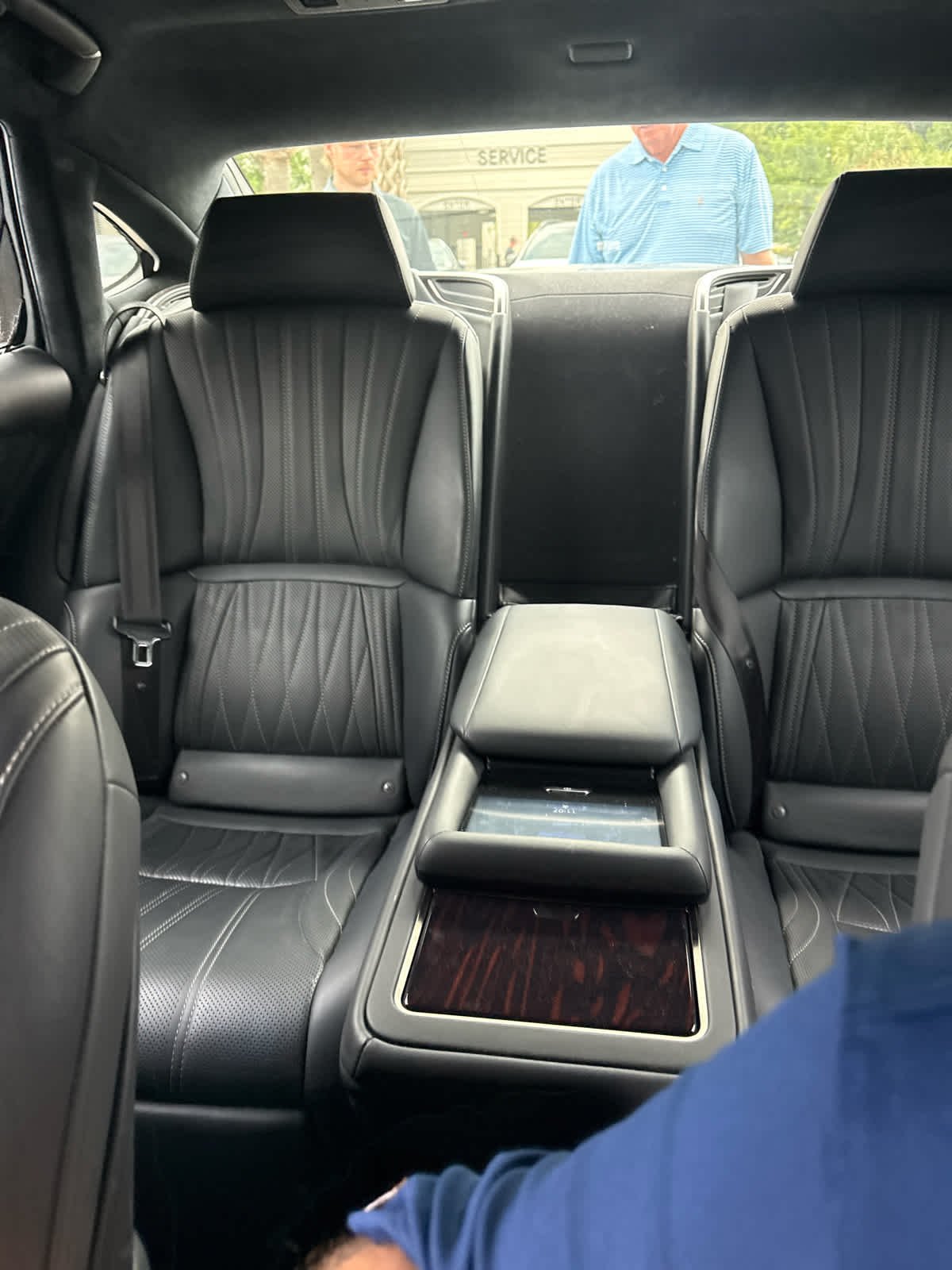 Used 2018 Atomic Silver Lexus  image 4