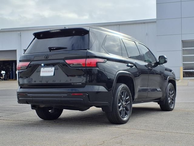 2025 Toyota Sequoia Platinum - Photo 6