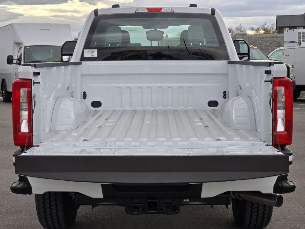 New 2026 Oxford White Ford XL/STX image 24