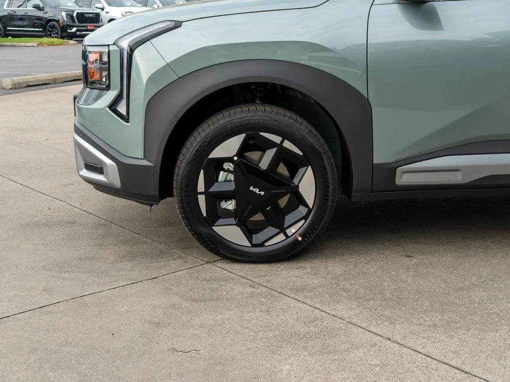 New 2027 Iceberg Green Kia EX image 28