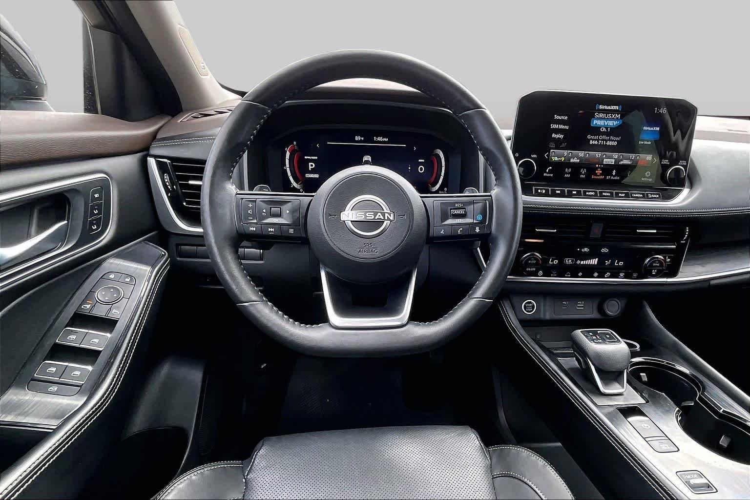 Used 2023 Pearl White Tricoat/Super Black Nissan Platinum image 5