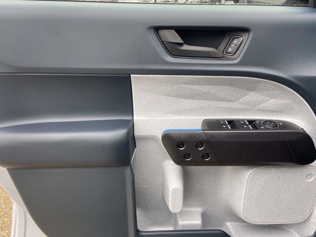 New 2026 Oxford White Ford XLT image 12