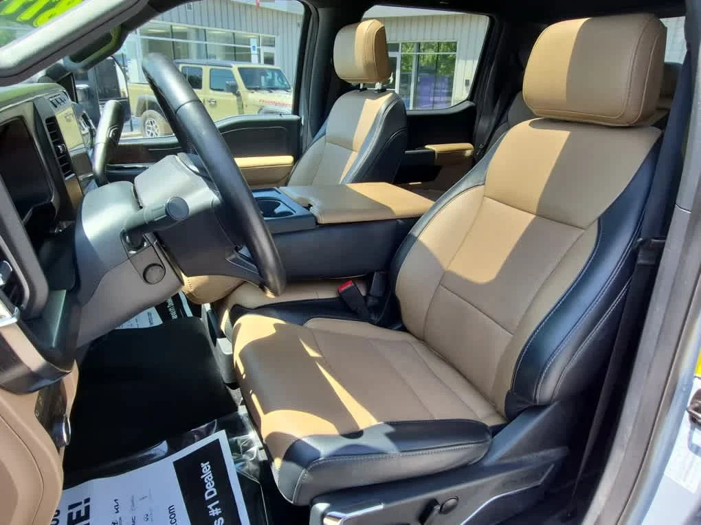 Used 2024 Glacier Gray Metallic Tri-Coat Ford LARIAT image 10