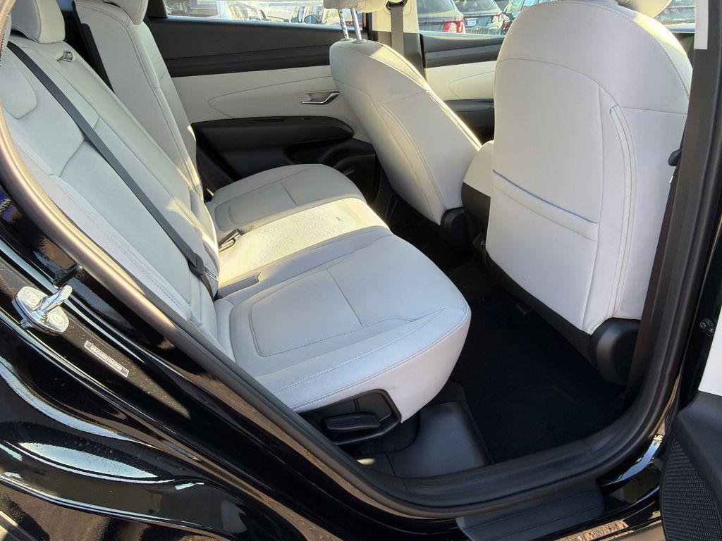 New 2026 Black Hyundai SE FWD image 15