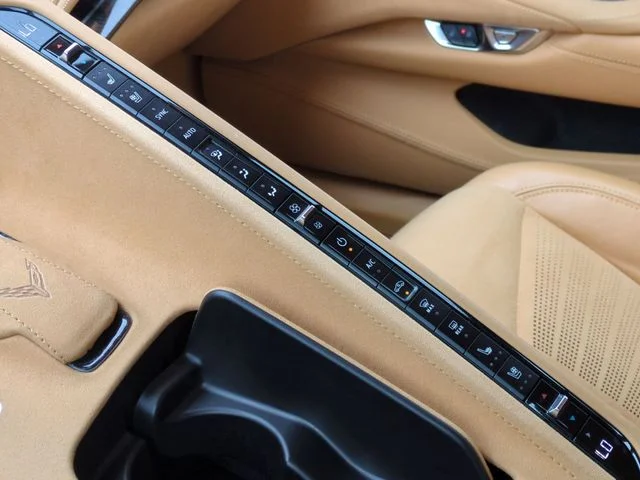 Used 2021 Red Chevrolet Stingray image 19
