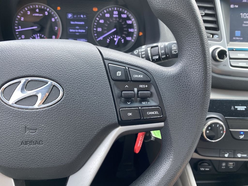 Used 2018 Dazzling White Hyundai SEL image 21
