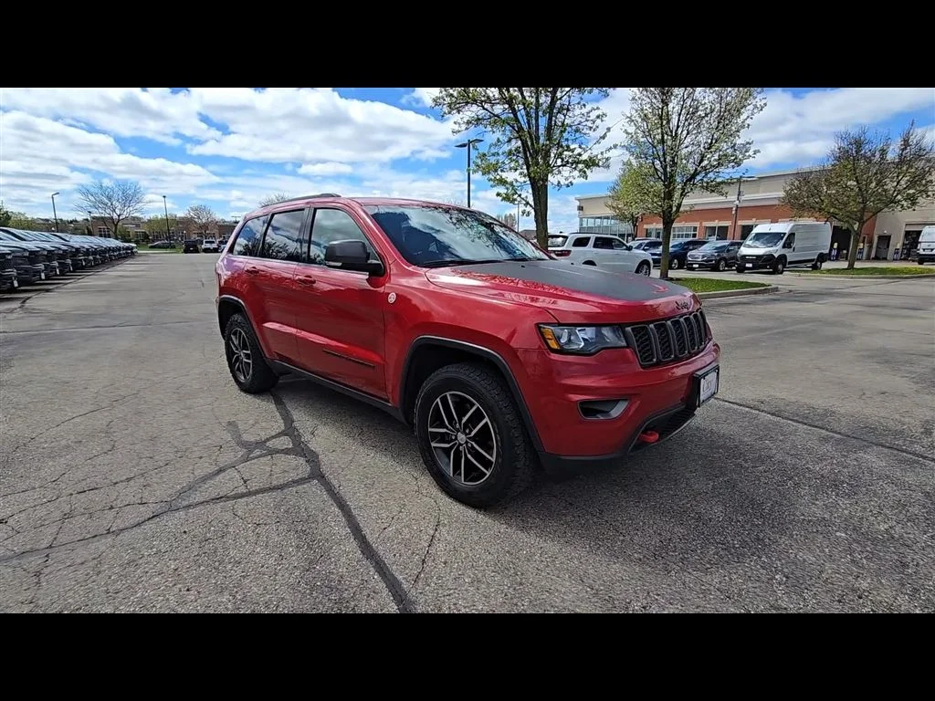 Used 2017 Jeep Grand Cherokee Trailhawk with VIN 1C4RJFLG4HC738636 for sale in Brookfield, WI